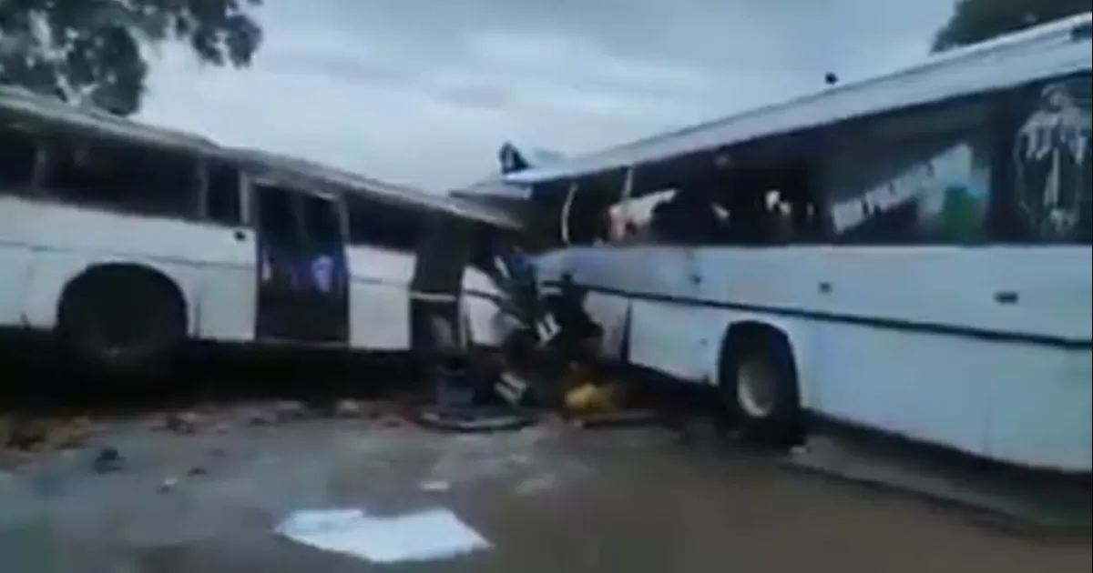 Choque entre dos autobuses en Senegal deja al menos 40 muertos y decenas de heridos