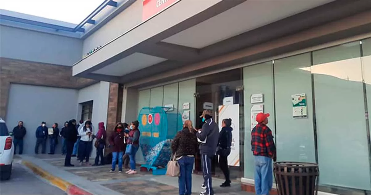 Violeta Camacho, responsable de la oficina local del Infonavit, dijo que se orienta desde temprano a los beneficiarios