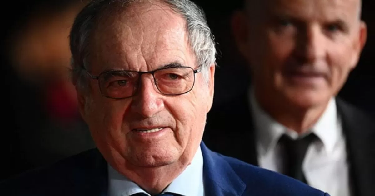 Directivo francés se retira de su puesto tras polémica conducta