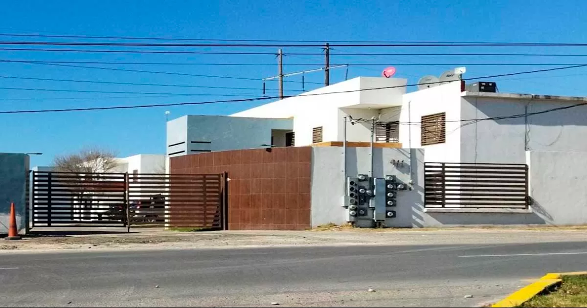 Fue rescatado por policías luego de estar amarrado por dos traficantes.