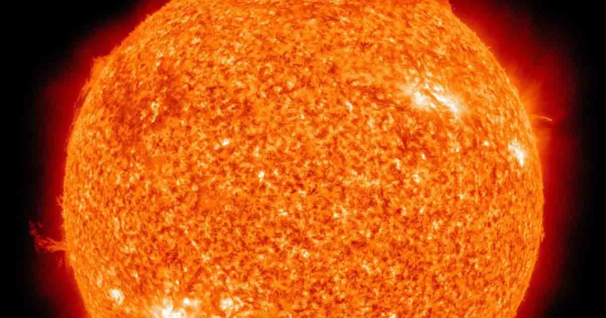 Se registra poderosa llamarada solar; podría provocar apagones en la Tierra