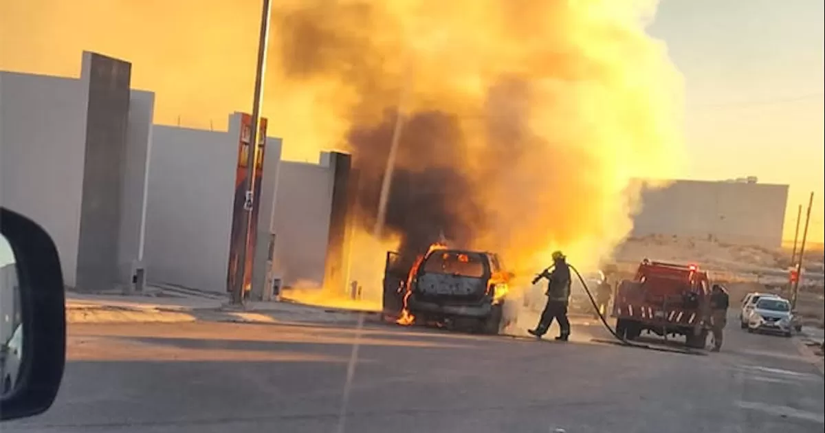 Esta es la tercera unidad motriz que se incendia en la última semana, dos de los casos de forma intencional y una por accidente o falla