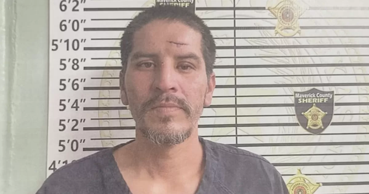 Padre patea a su hija en Eagle Pass; se enojó porque le tiró la cerveza