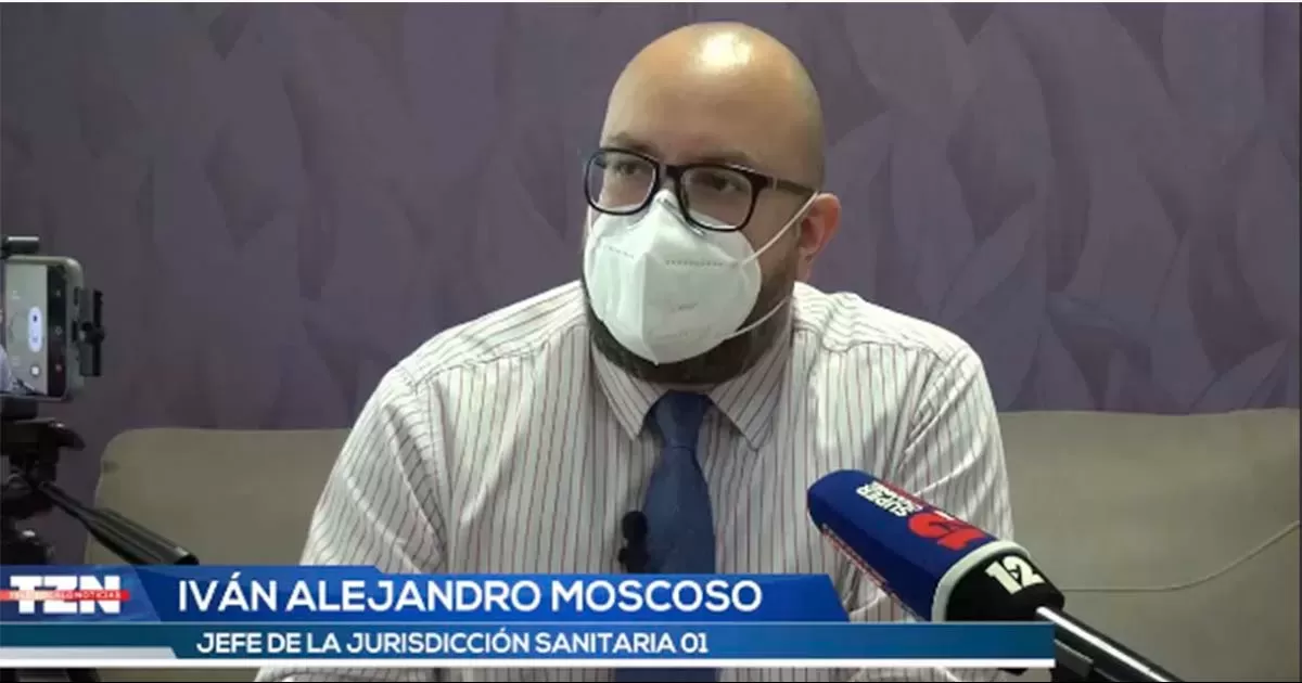 El doctor Iván Alejandro Moscoso explicó que los jóvenes que caen en los retos de las redes sociales no tienen idea del peligro que corren y pidió a los padres estar al pendiente de sus hijos.