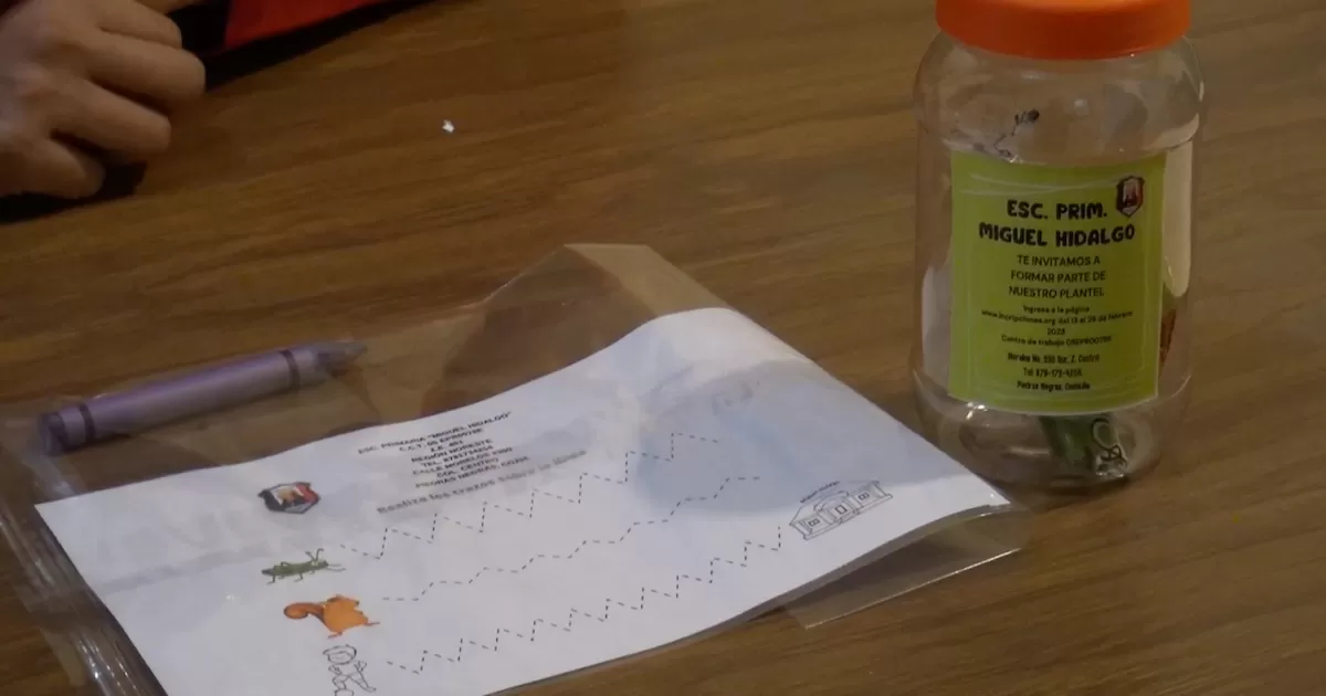 Maestras de primaria realizan visitas a jardines de niños para promocionar la esc. Miguel Hidalgo