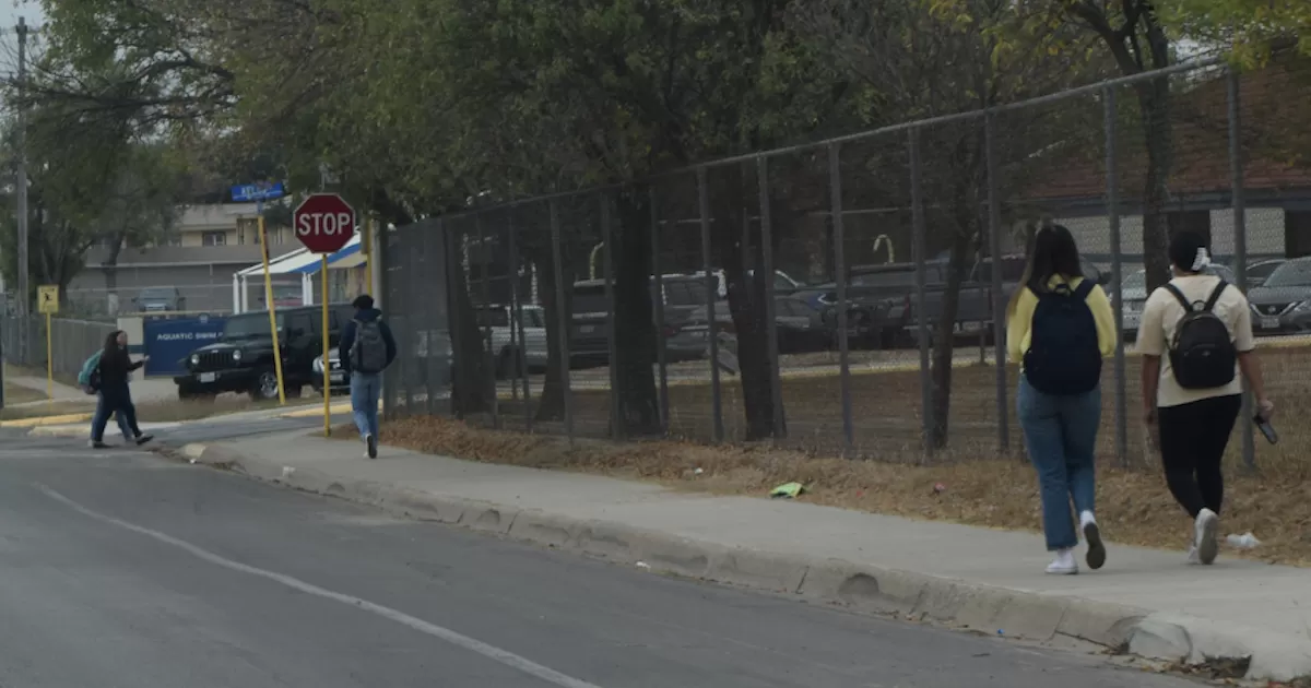 La medida se realiza ante las constantes riñas que son grabadas y publicadas en las redes sociales