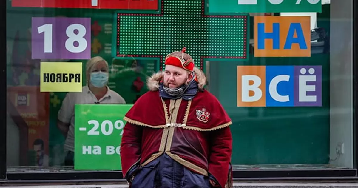 Putin admite la escasez de ciertos medicamentos en Rusia y una subida de precios