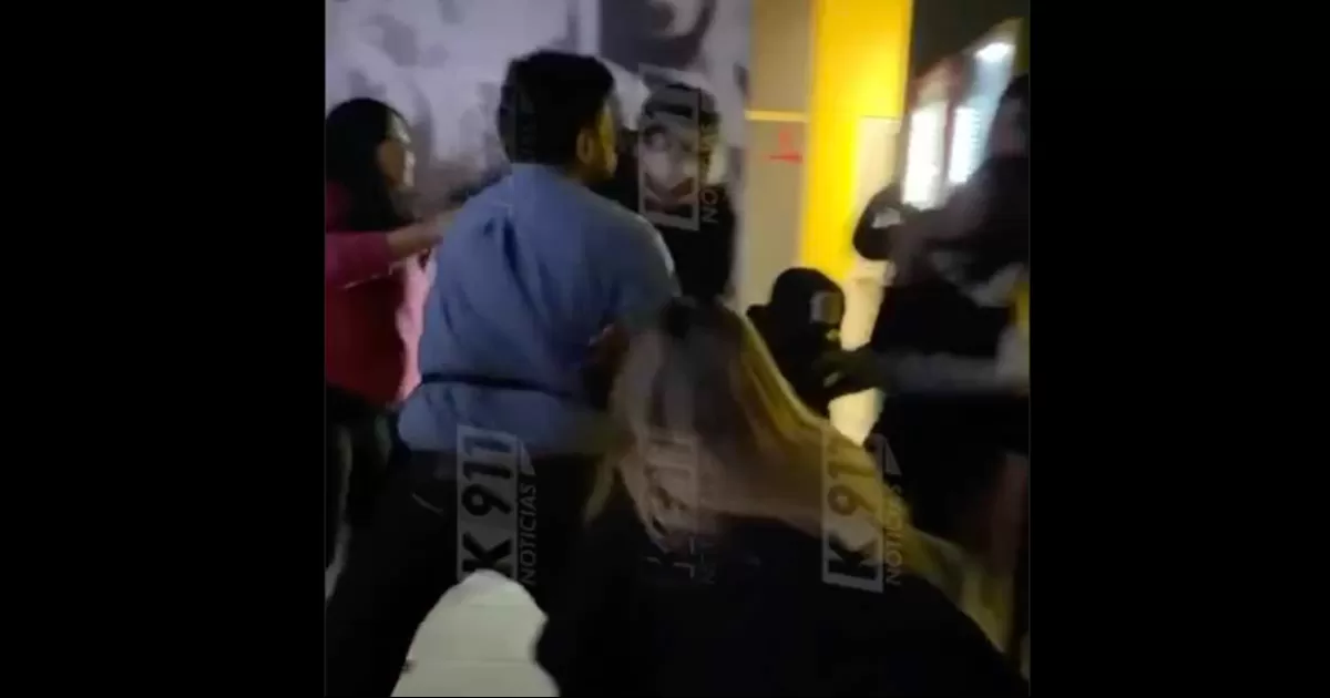 Circula en redes video de riña en restaurante de Piedras Negras