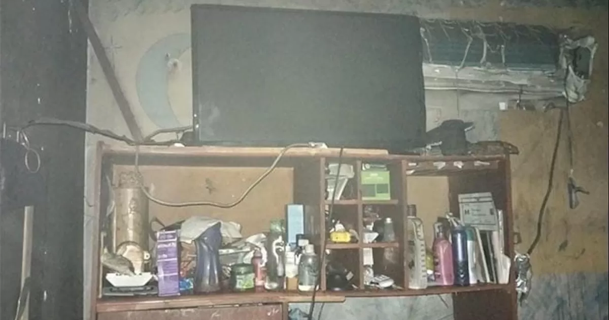 Fue la noche del martes cuando se registró el incendio que dejó afectada a una familia que no daba crédito al observar el fuego en sus recámaras