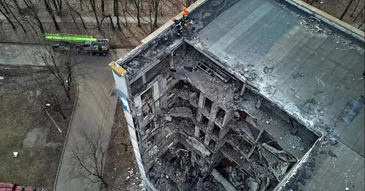 Ucrania sufre otra ola de ataques rusos, a la espera de tanques occidentales