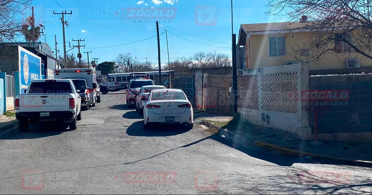 Un hombre utilizó un cuchillo para cortarse el cuello, pues manifestaba que escuchaba voces y para ya no hacer caso de ellas optó por acabar con su vida
