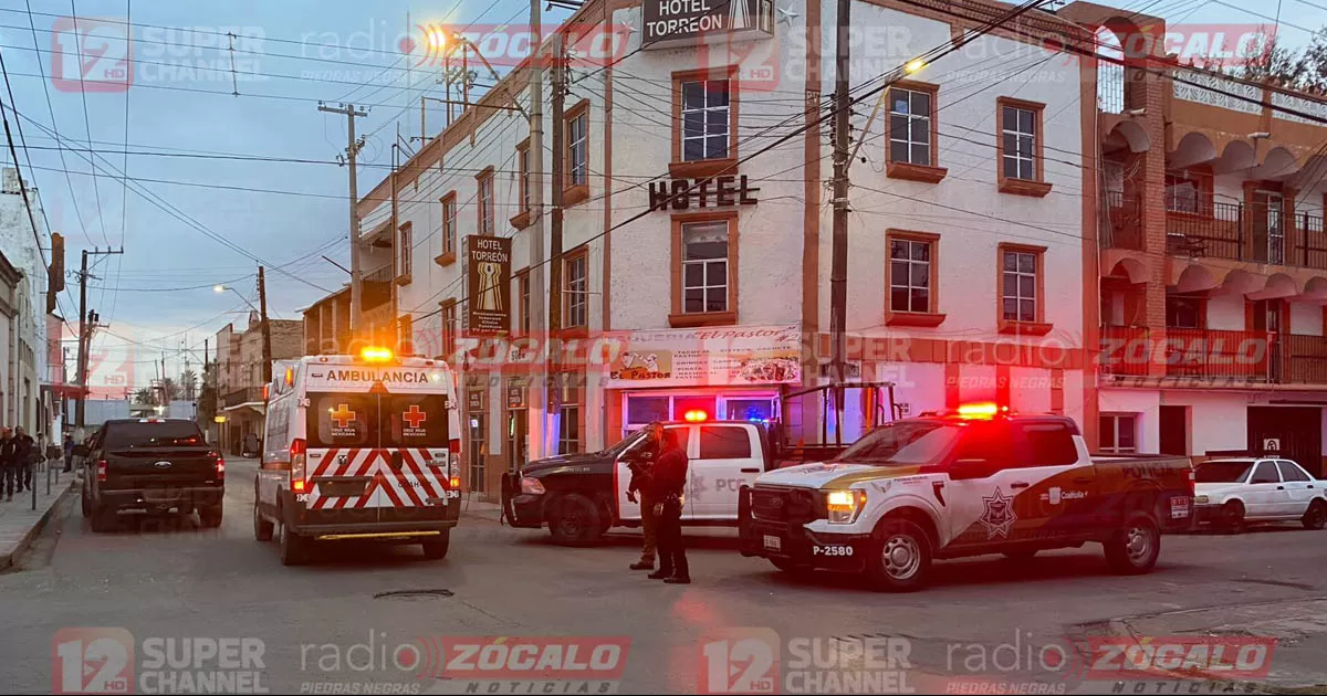El lesionado fue trasladado por paramédicos al hospital Salvador Chavarría para su valoración médica.
