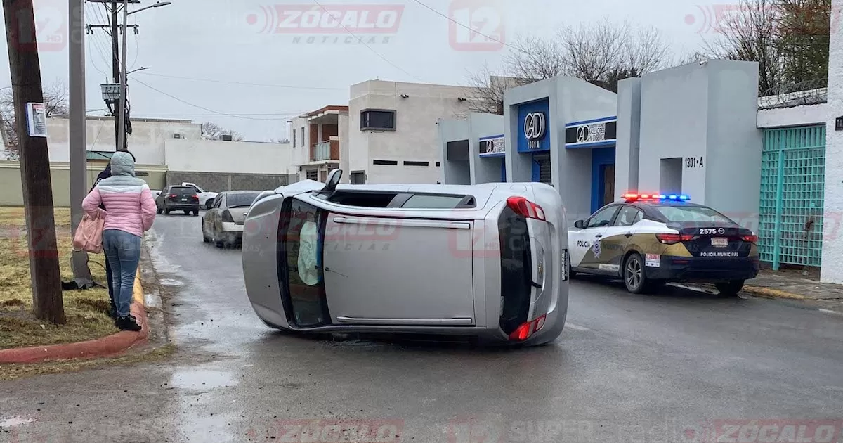 La conductora presuntamente perdió el control por ir a velocidad inmoderada