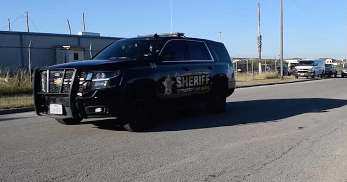 Tratan de arrollar a hombre de forma intencional en Eagle Pass