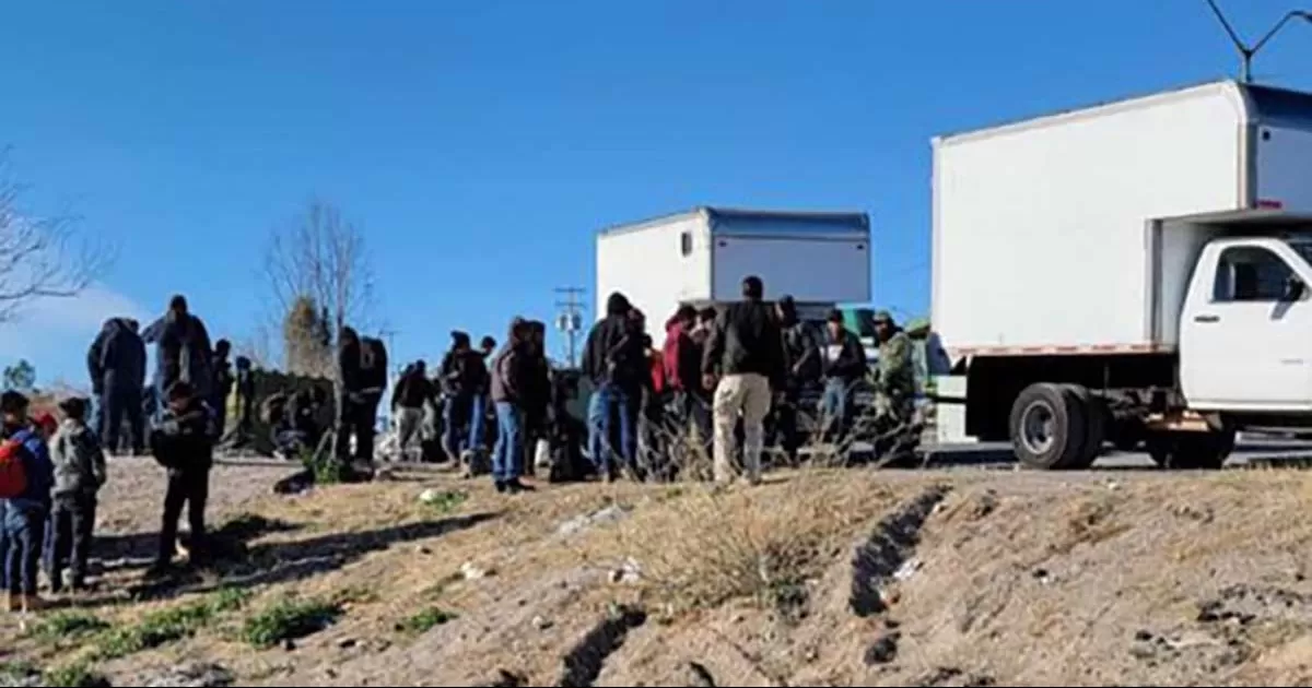 Los migrantes rescatados en la carretera Chihuahua-Ciudad Juárez son originarios de Guatemala, Ecuador, Honduras, El Salvador y la India