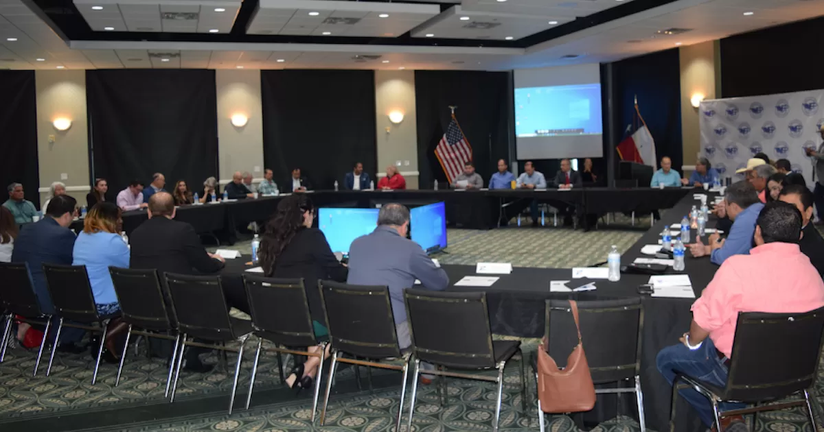 Afinan detalles para 3er. encuentro binacional