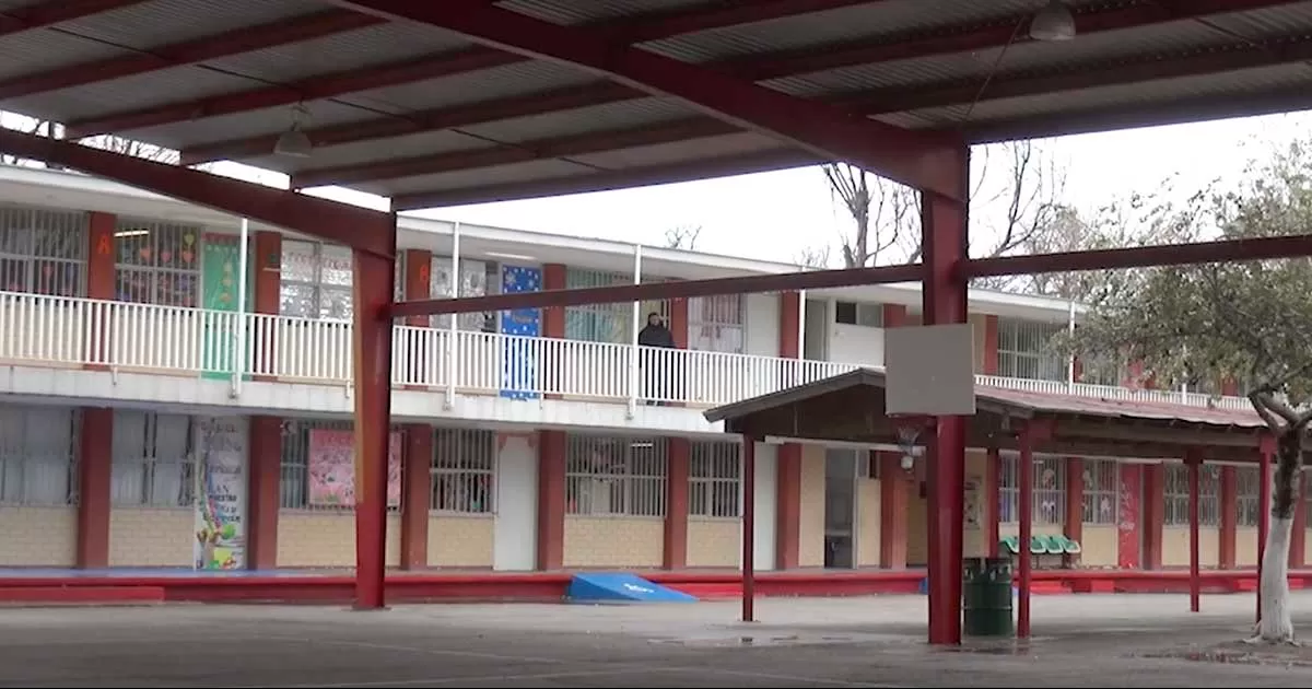 El Supervisor de la Zona 401 de escuelas del estado, David Pérez dijo que fue arriba del 50 por ciento de ausentismo escolar.