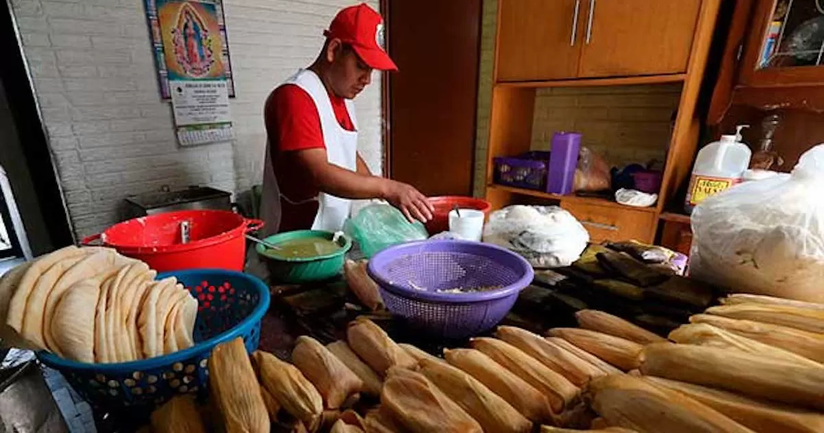 Derivado de la inflación del maíz, el precio de los tamales subió en los últimos meses entre 3 y 6 pesos
