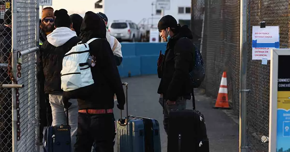 Casi mil niños migrantes siguen separados de sus padres en Estados Unidos