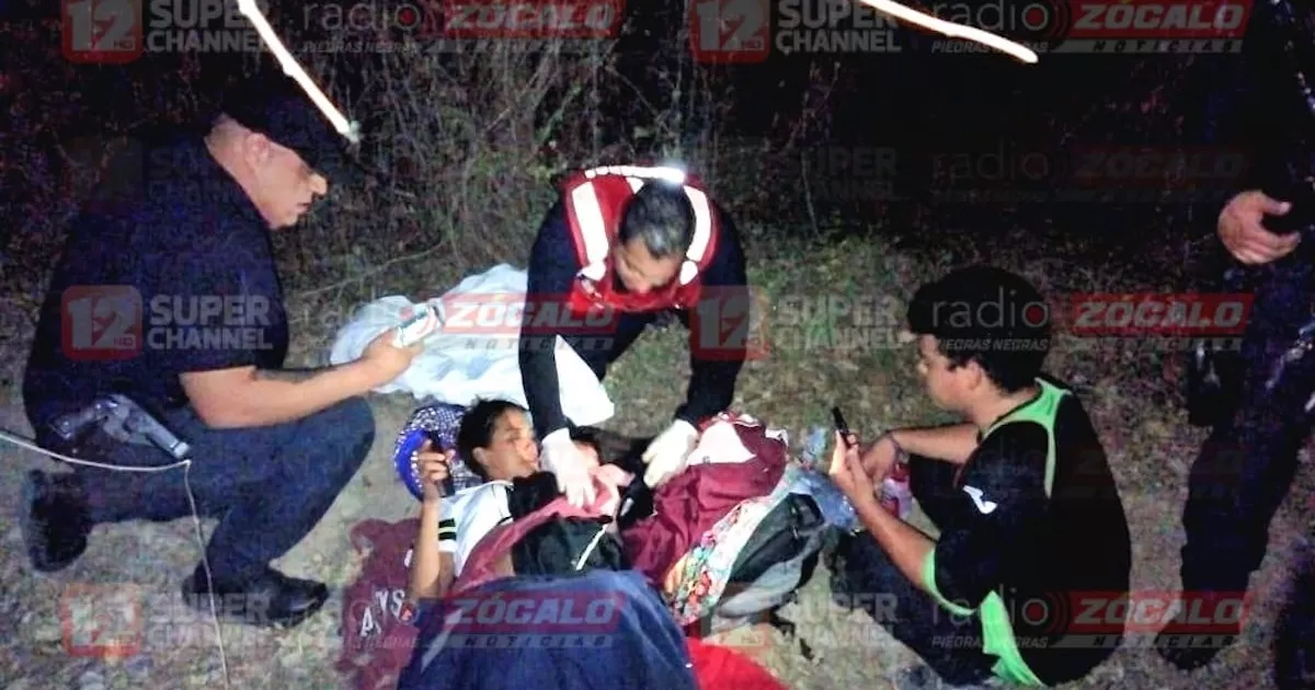 Migrante da a luz a orilla del Río Bravo en PN; es asistida por paramédicos de Bomberos