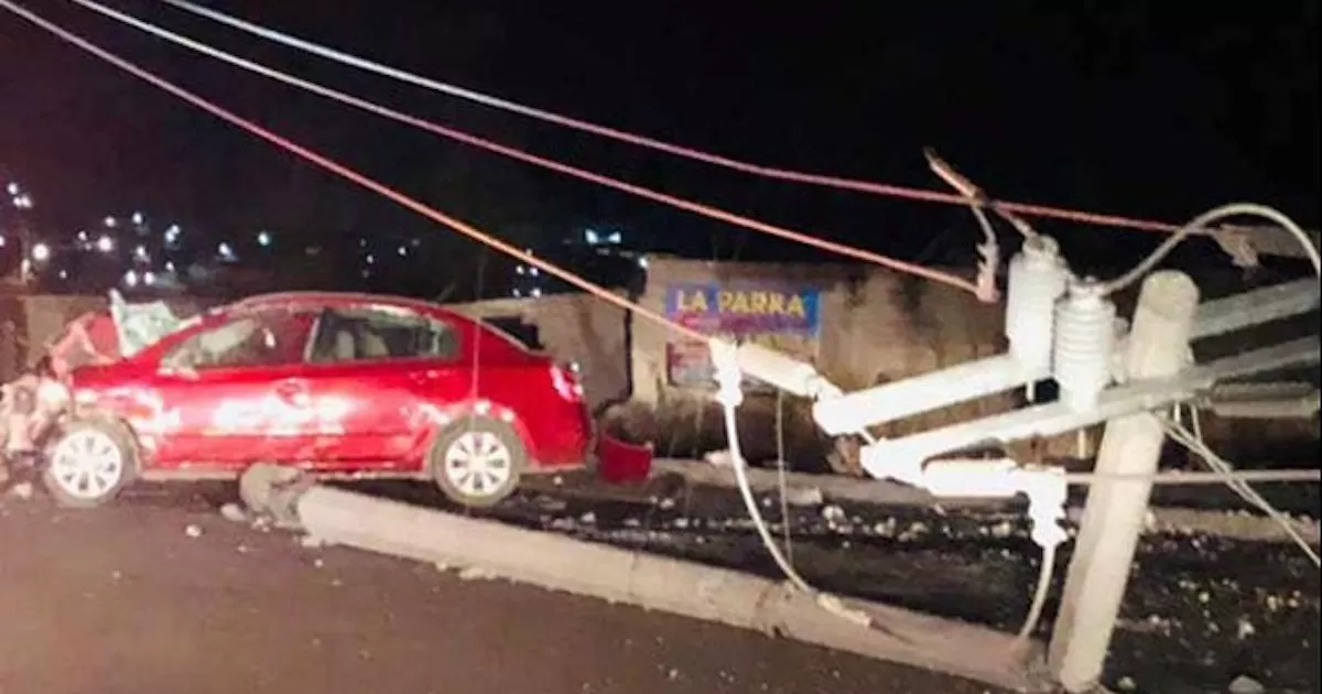 El lesionado, que de acuerdo a las autoridades policiacas se desplazaba en aparente estado de ebriedad, fue trasladado al Seguro Social para su atención médica