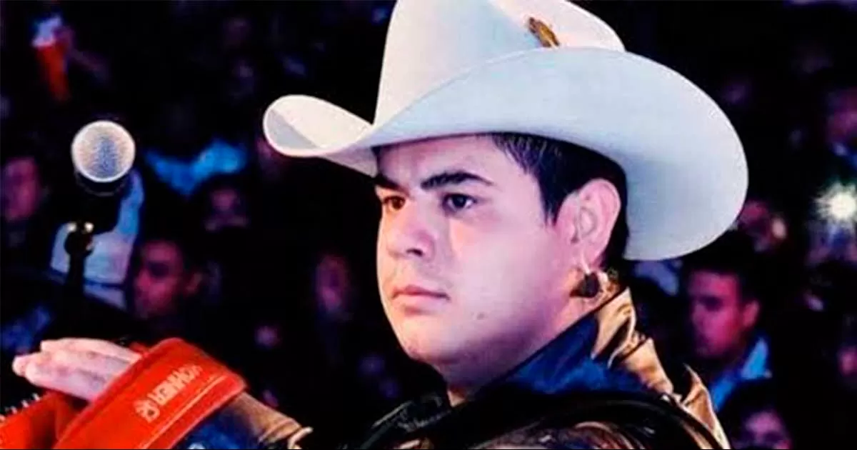 Reportan privación de la libertad del cantante Alfredo Olivas después de concierto