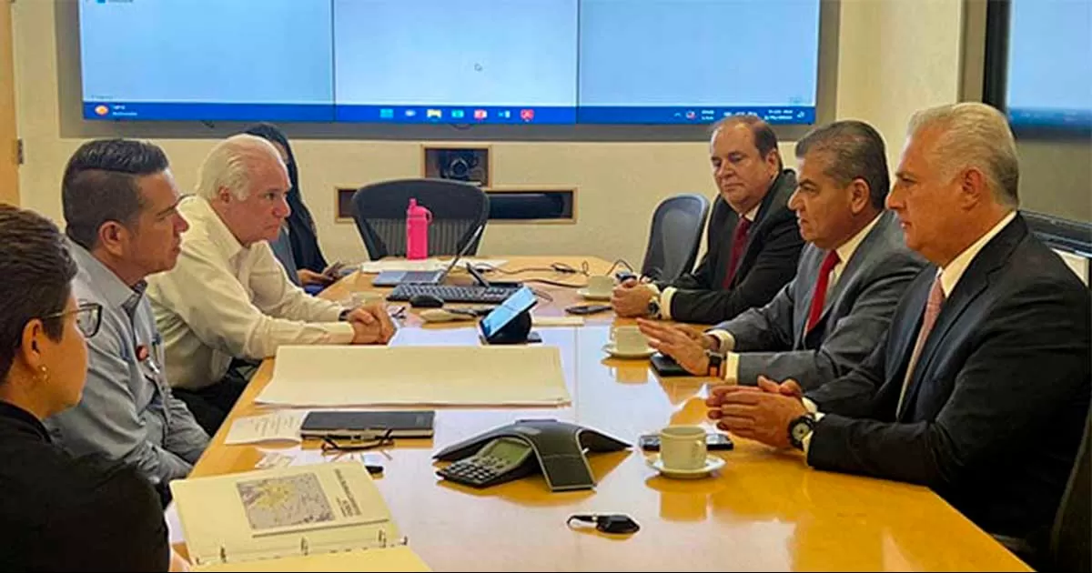 Sostiene Miguel Riquelme reunión de trabajo con directivos de Costco