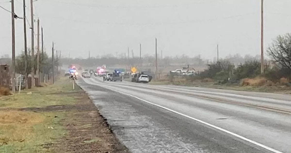 Agentes del estado y patrullas llegaron a la escena para apoyar a sus compañeros y detener a los indocumentados