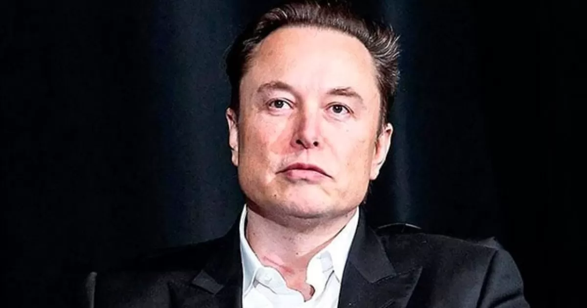 Irrumpe AMLO ‘la mañanera’ para atender llamada con Elon Musk