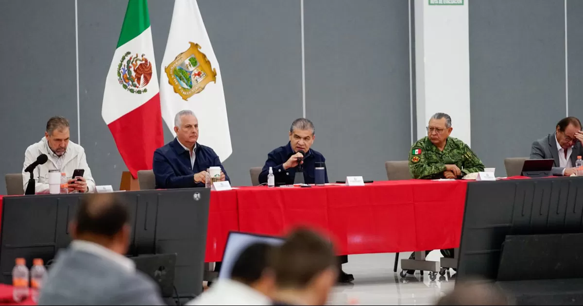 El gobernador mencionó que los problemas se van solucionando poco a poco.