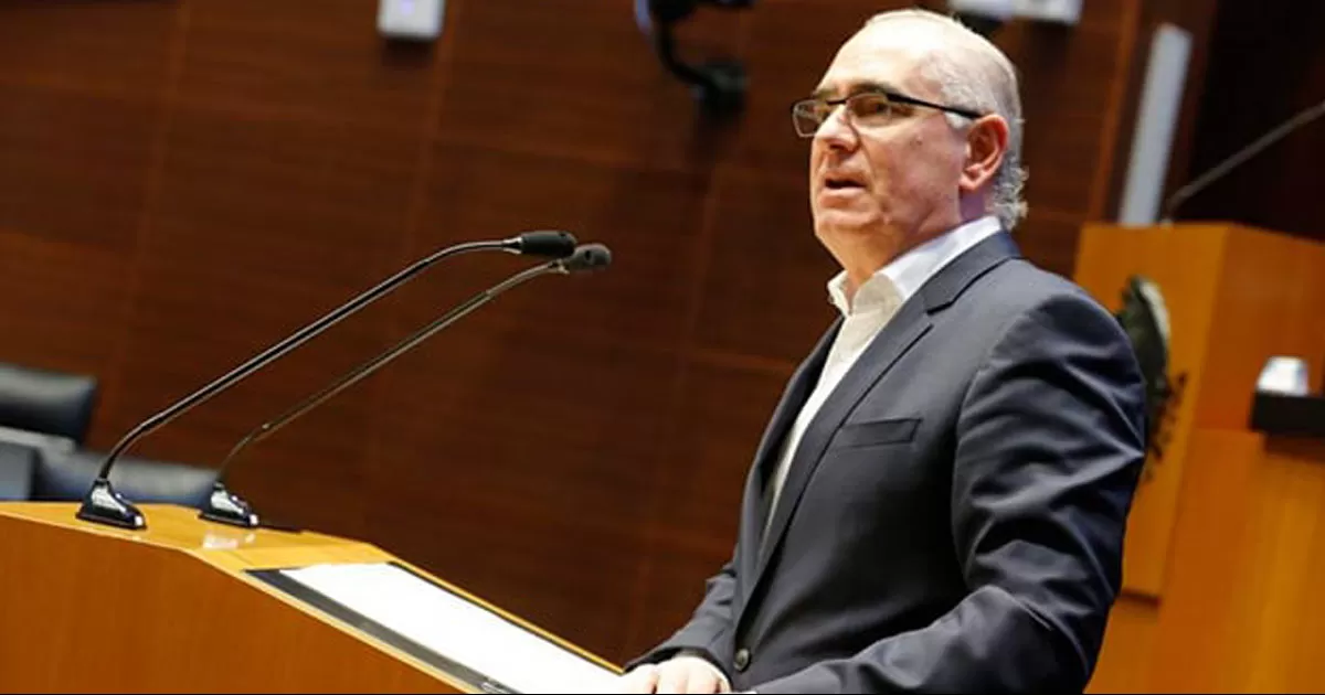 Presentan en el Senado iniciativa contra plagio de tesis