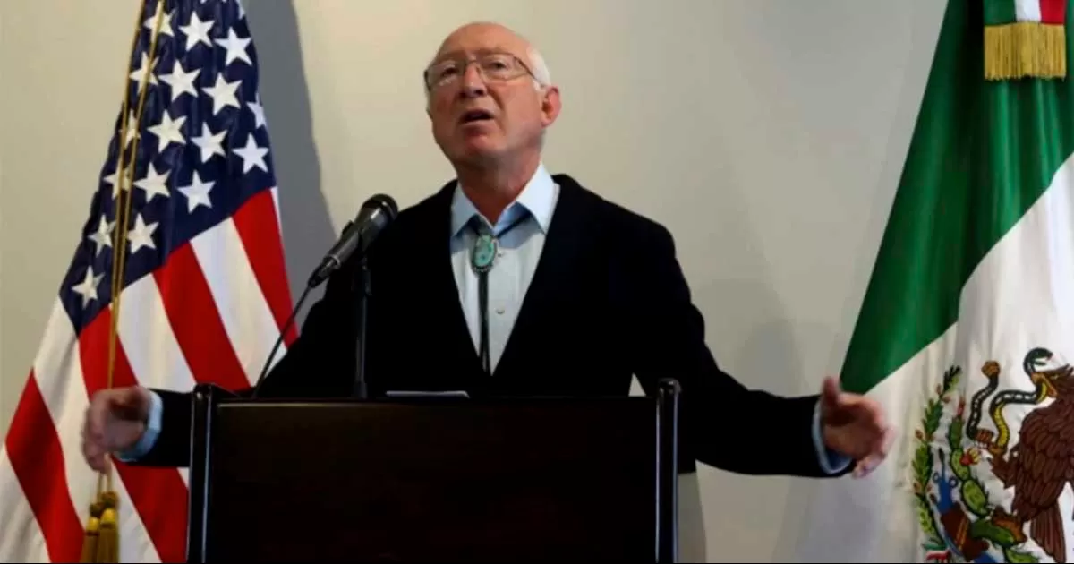 El embajador de Estados Unidos en México, Ken Salazar explicó que tras el ataque se produjo "un incidente en el que murió trágicamente un ciudadano mexicano inocente"