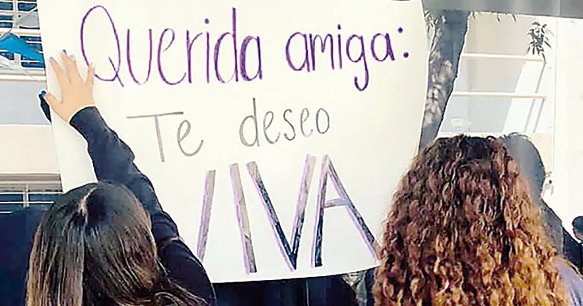 Víctimas aseguran que directora hace caso omiso a acusaciones