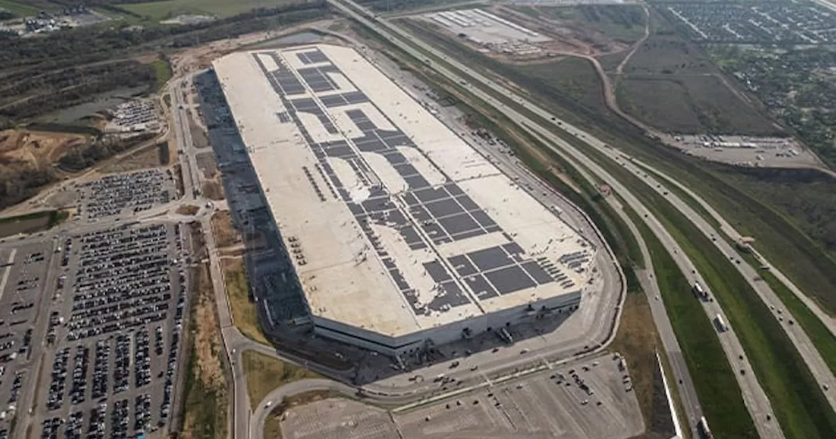 Apuntala Tesla potencial norteño: embajador Esteban Moctezuma; inician obras para la megaplanta