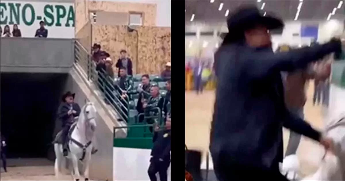 El cantante se llevó una sorpresa cuando estaba en un palenque para ofrecer un espectáculo, pero el animalito que montaba tuvo una reacción inesperada