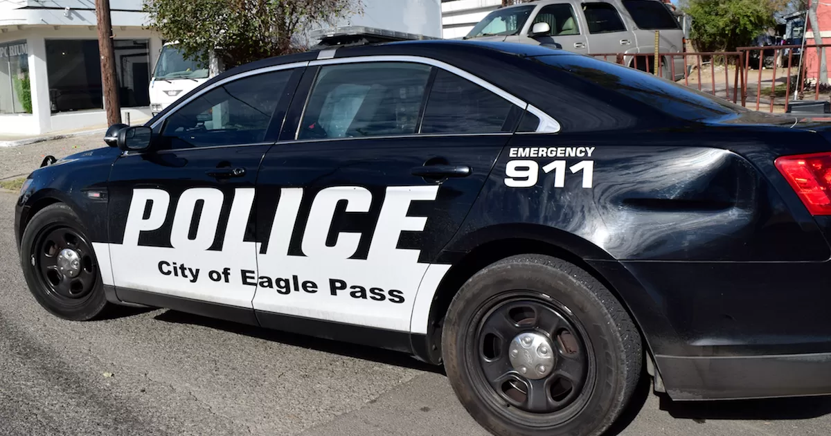 Roban un vehículo de un lote en Eagle Pass