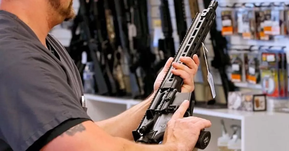 AMLO celebró que Joe Biden promulgara una orden ejecutiva destinada a reforzar los controles para la adquisición de armas de fuego