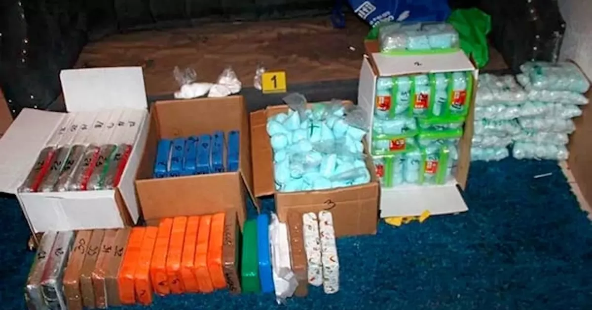La FGR decomisó 384 mil pastillas de fentanilo, así como otras drogas, en un cateo a dos inmuebles en Tijuana, BC