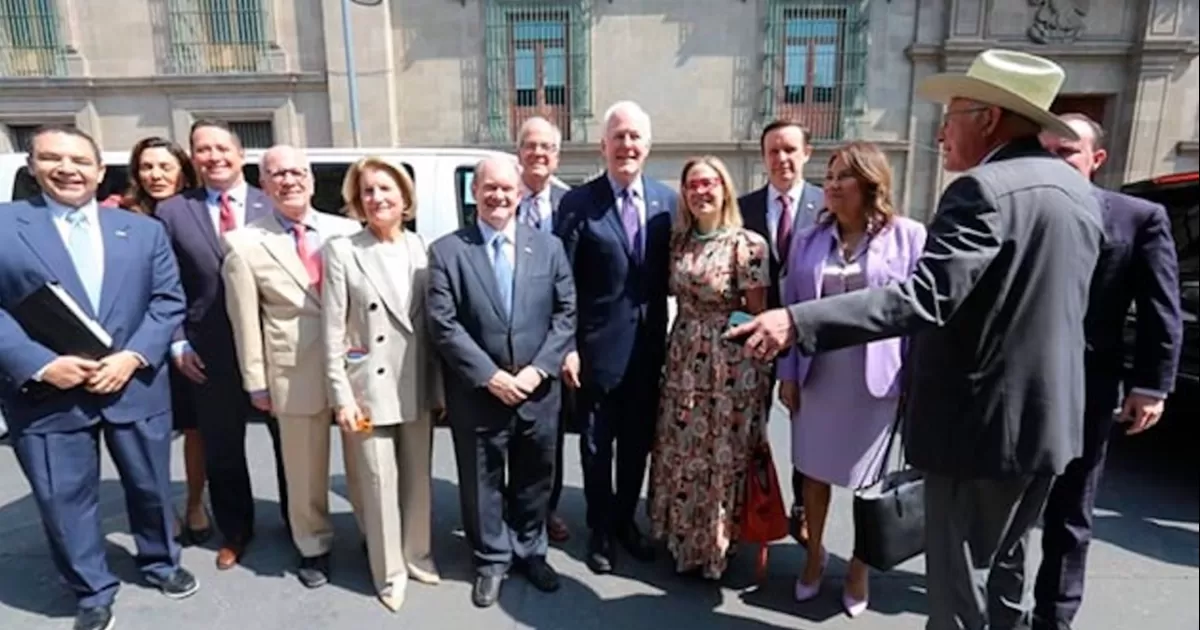 AMLO sostiene reunión en Palacio Nacional con congresistas de Estados Unidos para hablar de Corredor Interoceánico del Istmo de Tehuantepec.