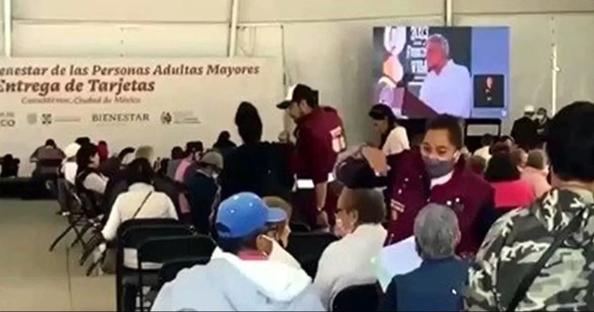 Denuncian a AMLO por promoción personalizada