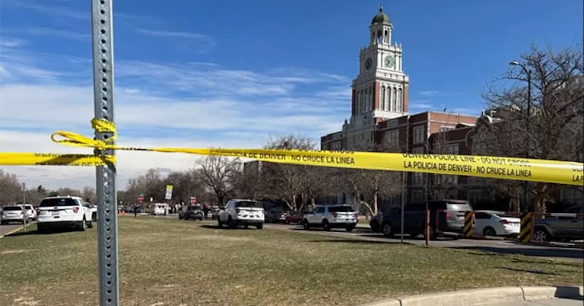Tiroteo en una secundaria en Denver deja dos miembros del personal heridos