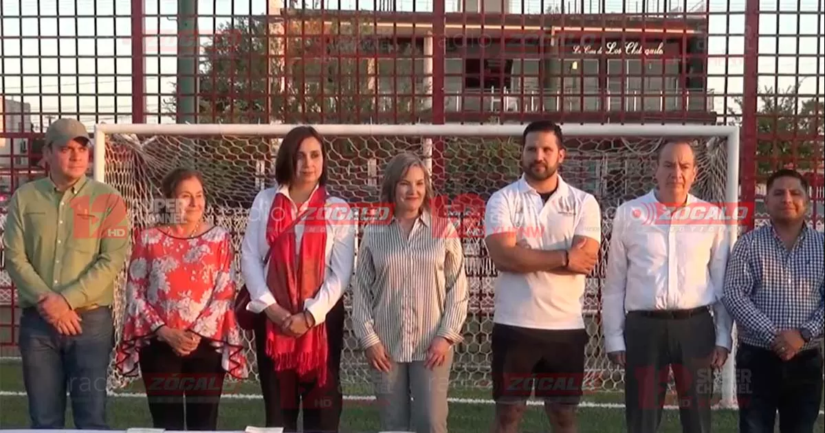 Administración municipal le apuesta al deporte: entrega cancha de fútbol rápido
