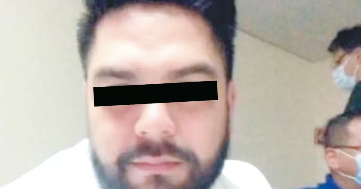 Desde el jueves tiene licencia para ausentarse, permiso otorgado por el Sindicato y el IMSS.