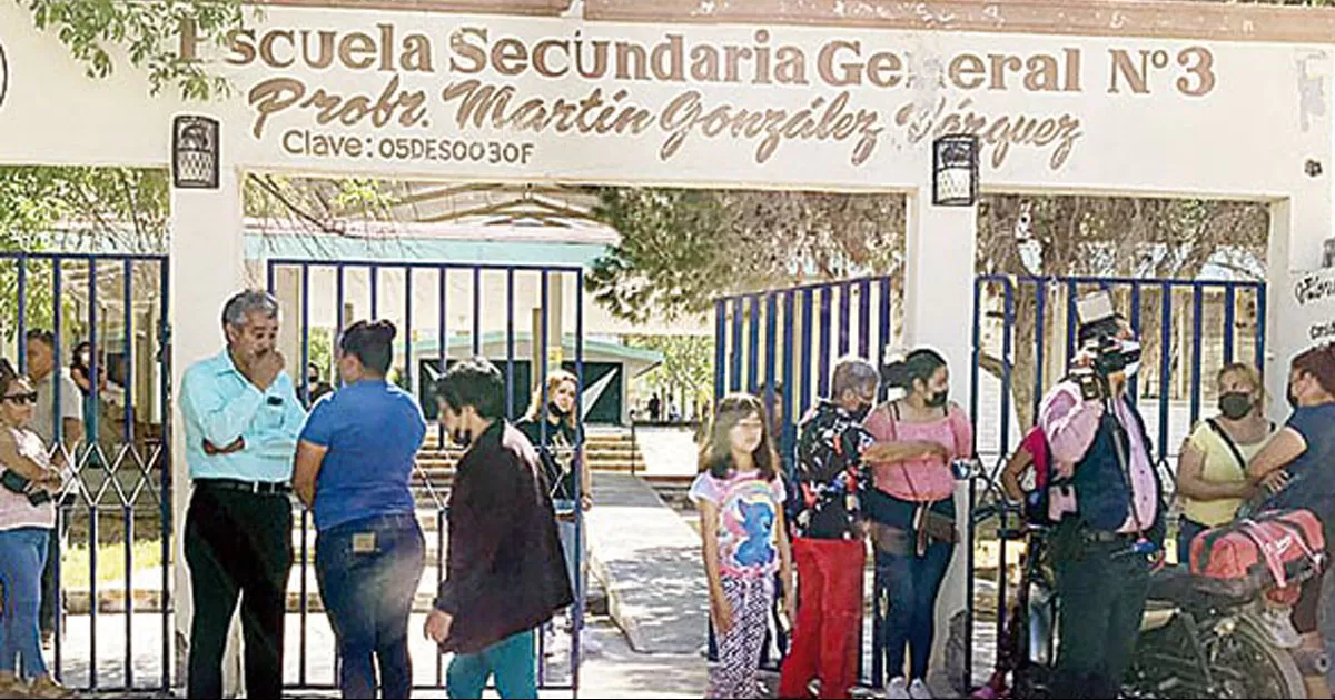 Interpone denuncia penal madre de alumna afectada, que podría quedar con secuelas luego de consumirlo.