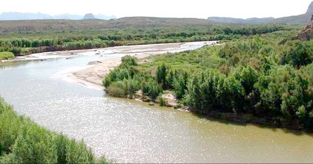 Actualmente se están extrayendo 53 metros cúbicos de agua por segundo, pero a partir del lunes serán 120 metros cúbicos por segundo, por lo que implica que el nivel crecerá