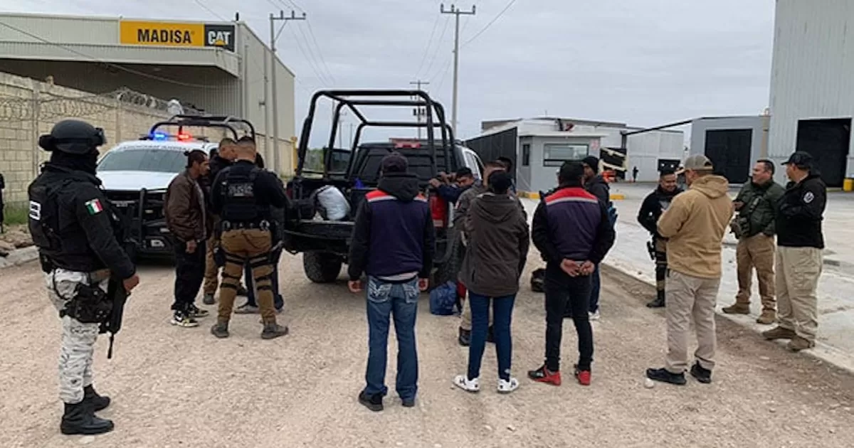 Detectan caravana de 100 migrantes, llega Guardia Nacional y solo capturan a 20 en Nava