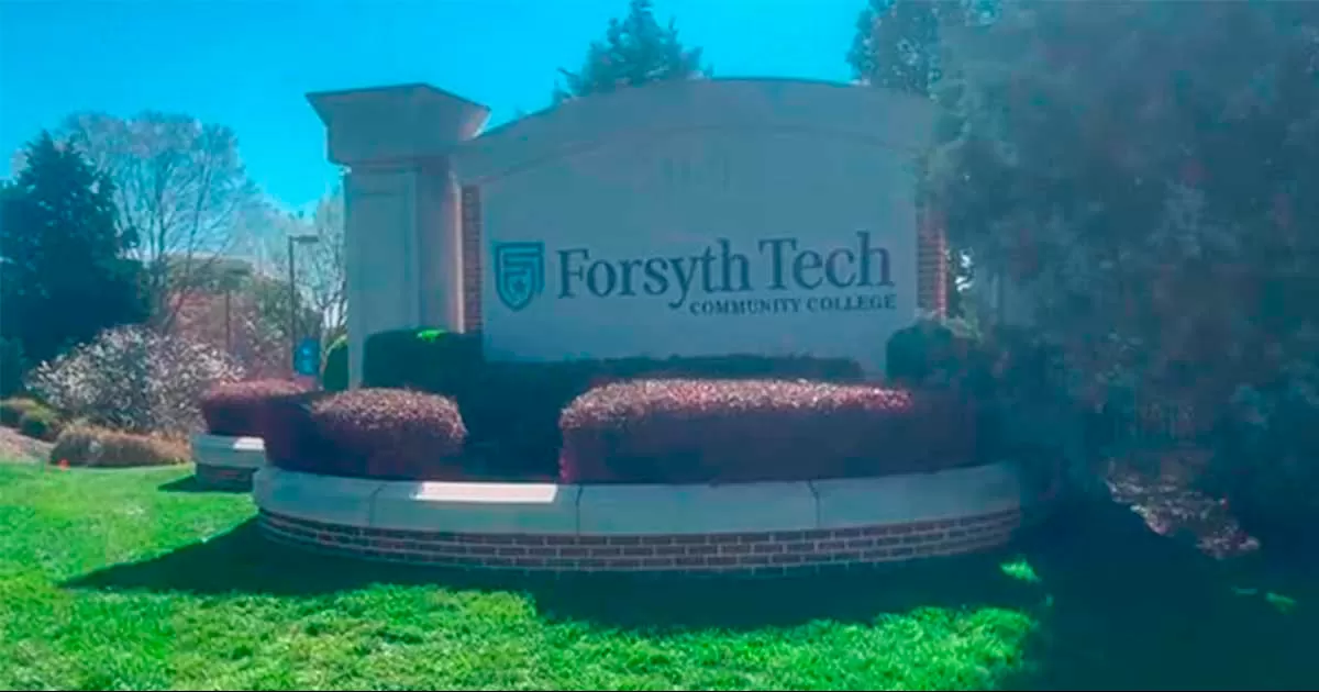 Las autoridades solicitaron a los estudiantes que buscaran refugio debido a los disparos en el Strickland Center