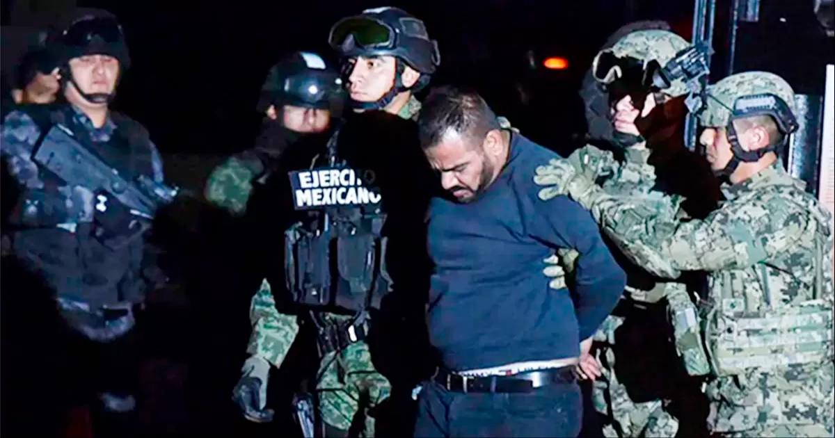 Una Corte Federal solicitó de detención para juzgarlo por los delitos de asociación delictuosa, contra la salud y usar, blandir y descargar un arma de fuego.