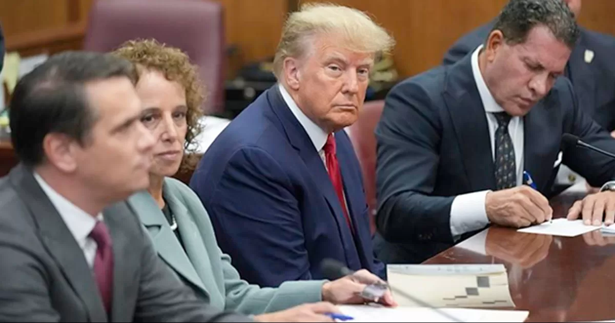 Buscó Trump socavar elecciones de 2016 Fiscal