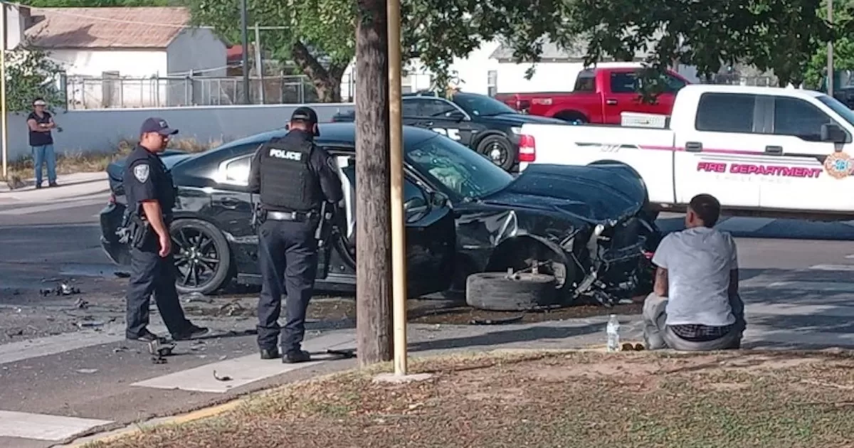 Mujer queda lesionada tras aparatoso choque en Eagle Pass